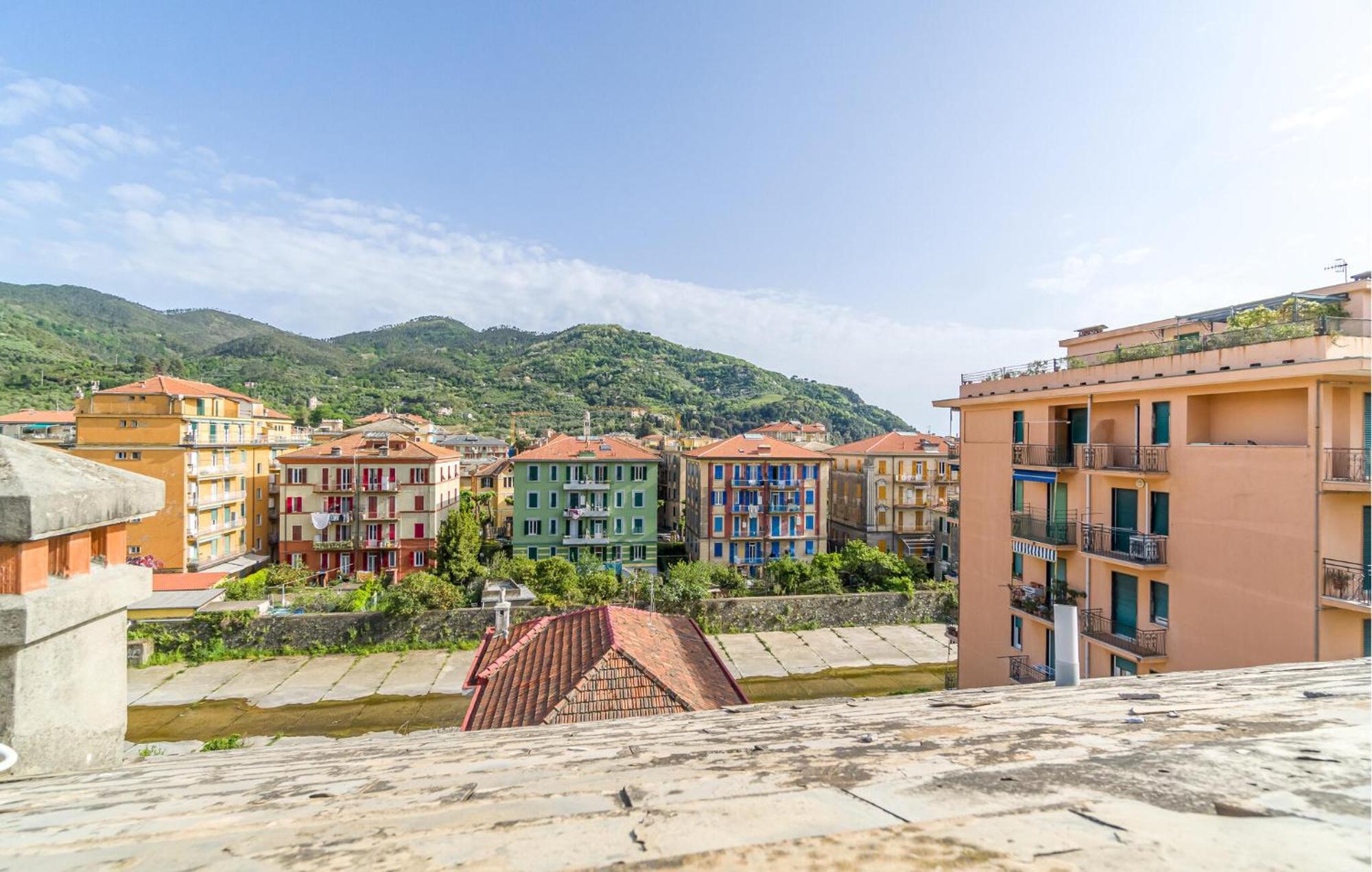 Gorgeous Apartment In Levanto With Kitchen Exterior foto